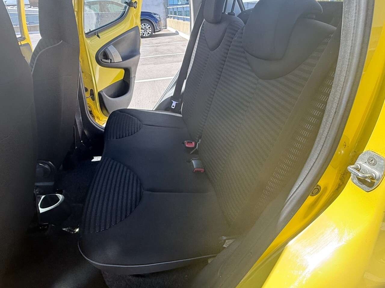 2013 PEUGEOT 107 2013 PEUGEOT 107