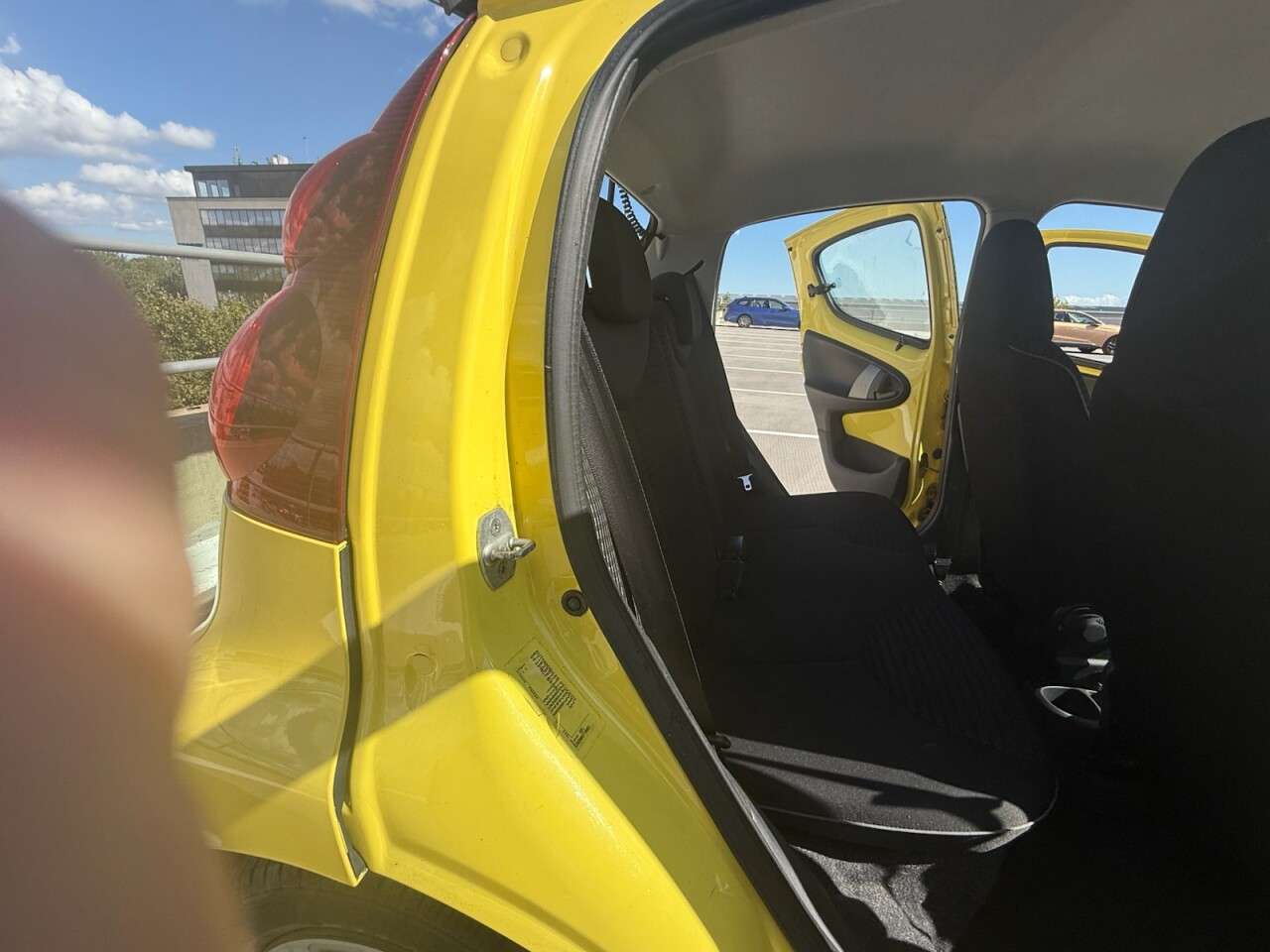 2013 PEUGEOT 107 2013 PEUGEOT 107