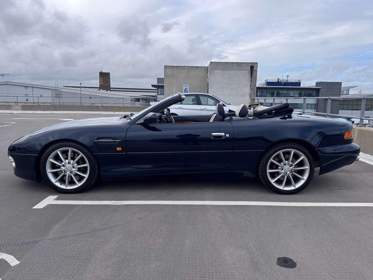 2002 ASTON MARTIN DB7 2002 ASTON MARTIN DB7