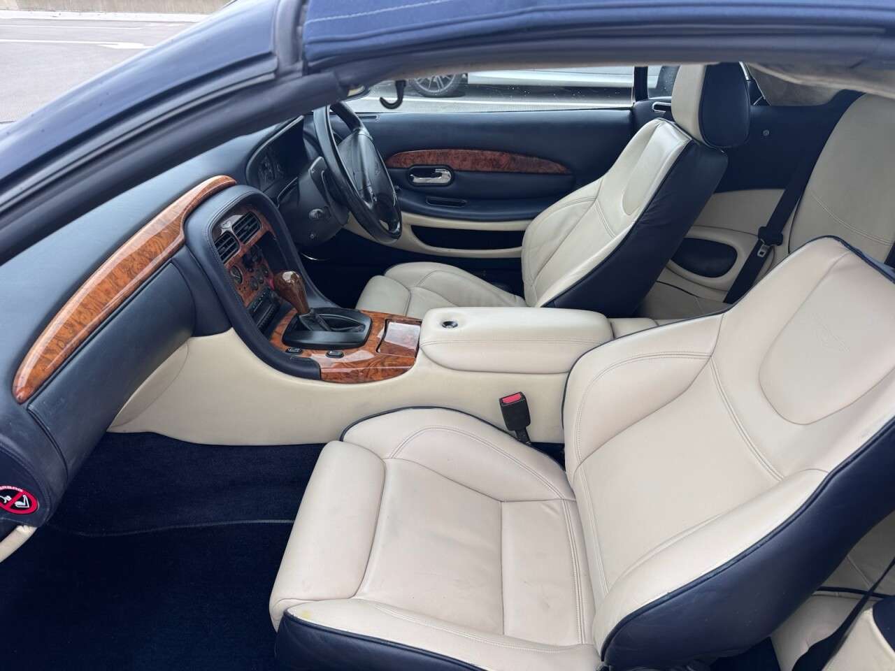 2002 ASTON MARTIN DB7 2002 ASTON MARTIN DB7