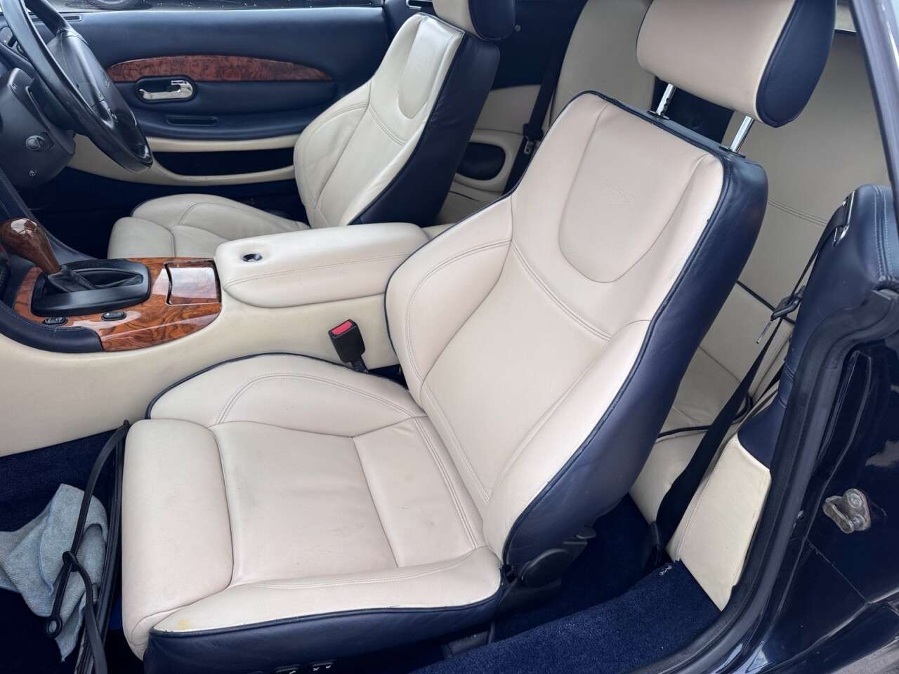 2002 ASTON MARTIN DB7 2002 ASTON MARTIN DB7