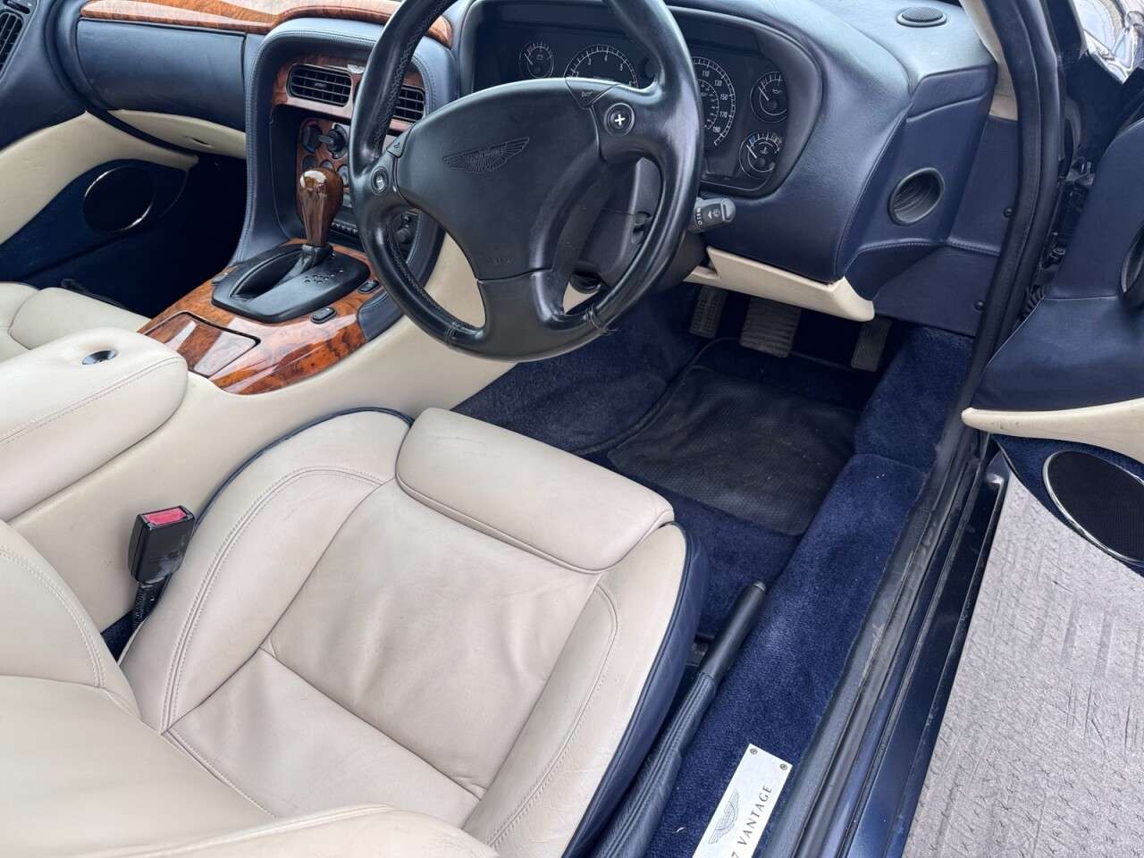 2002 ASTON MARTIN DB7 2002 ASTON MARTIN DB7