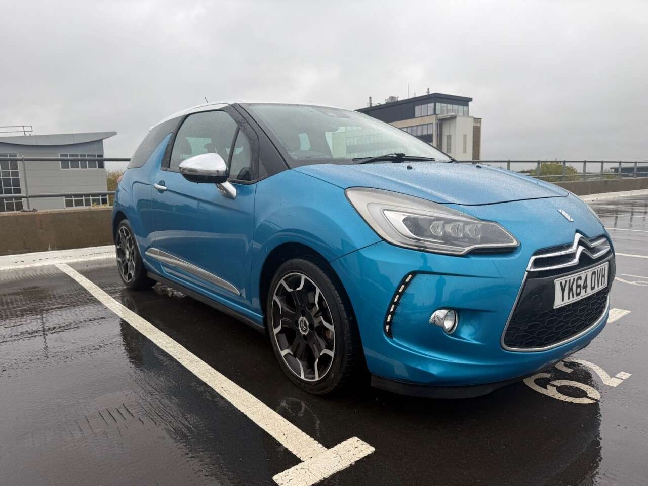 A 2014 CITROEN DS3 1.6 THP DSport Plus Hatchback 3dr Petrol Manual Euro 5 (155 ps) 1 year mot A 2014 CITROEN DS3 1.6 THP DSport Plus Hatchback 3dr Petrol Manual Euro 5 (155 ps) 1 year mot