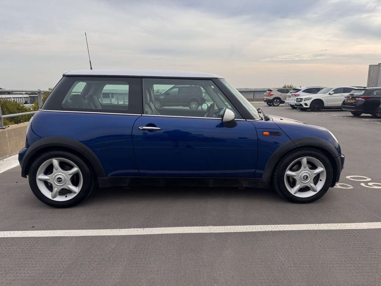 2002 MINI HATCH 2002 MINI HATCH