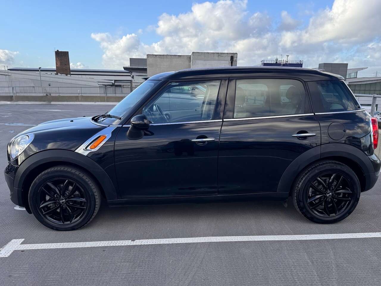 2012 MINI COUNTRYMAN 2012 MINI COUNTRYMAN