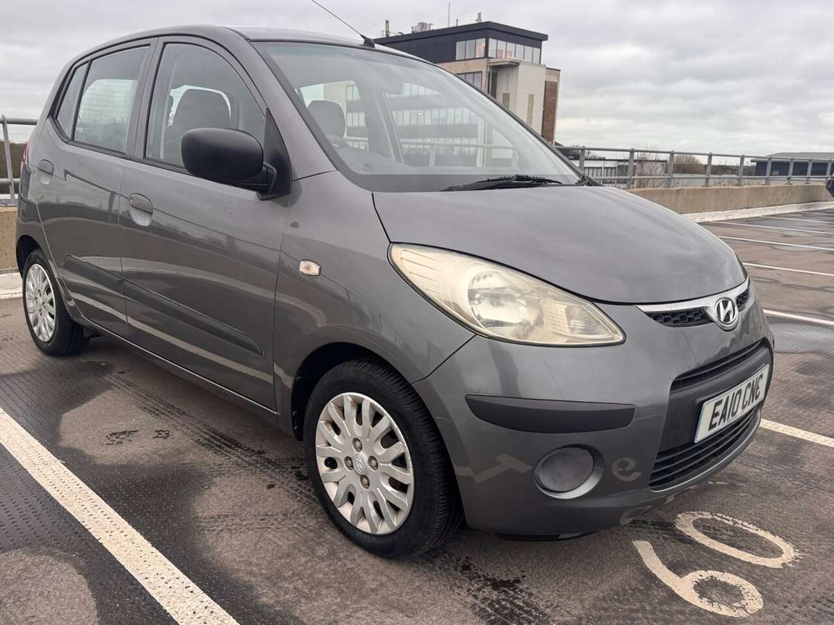 Check out this Hyundai I10 2010 Petrol Manual
