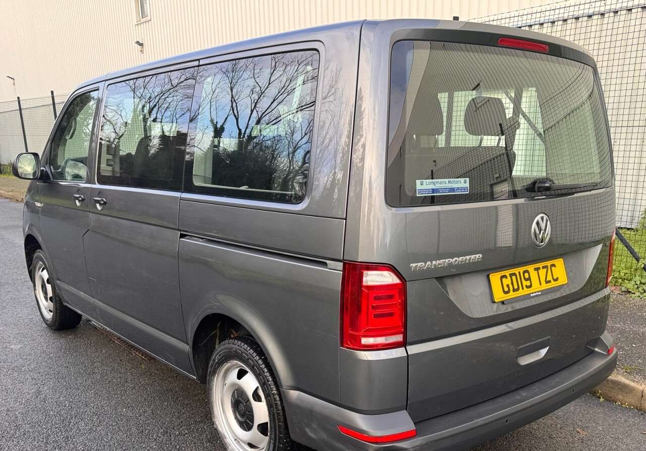 0 VOLKSWAGEN TRANSPORTER SHUTTLE 0 VOLKSWAGEN TRANSPORTER SHUTTLE