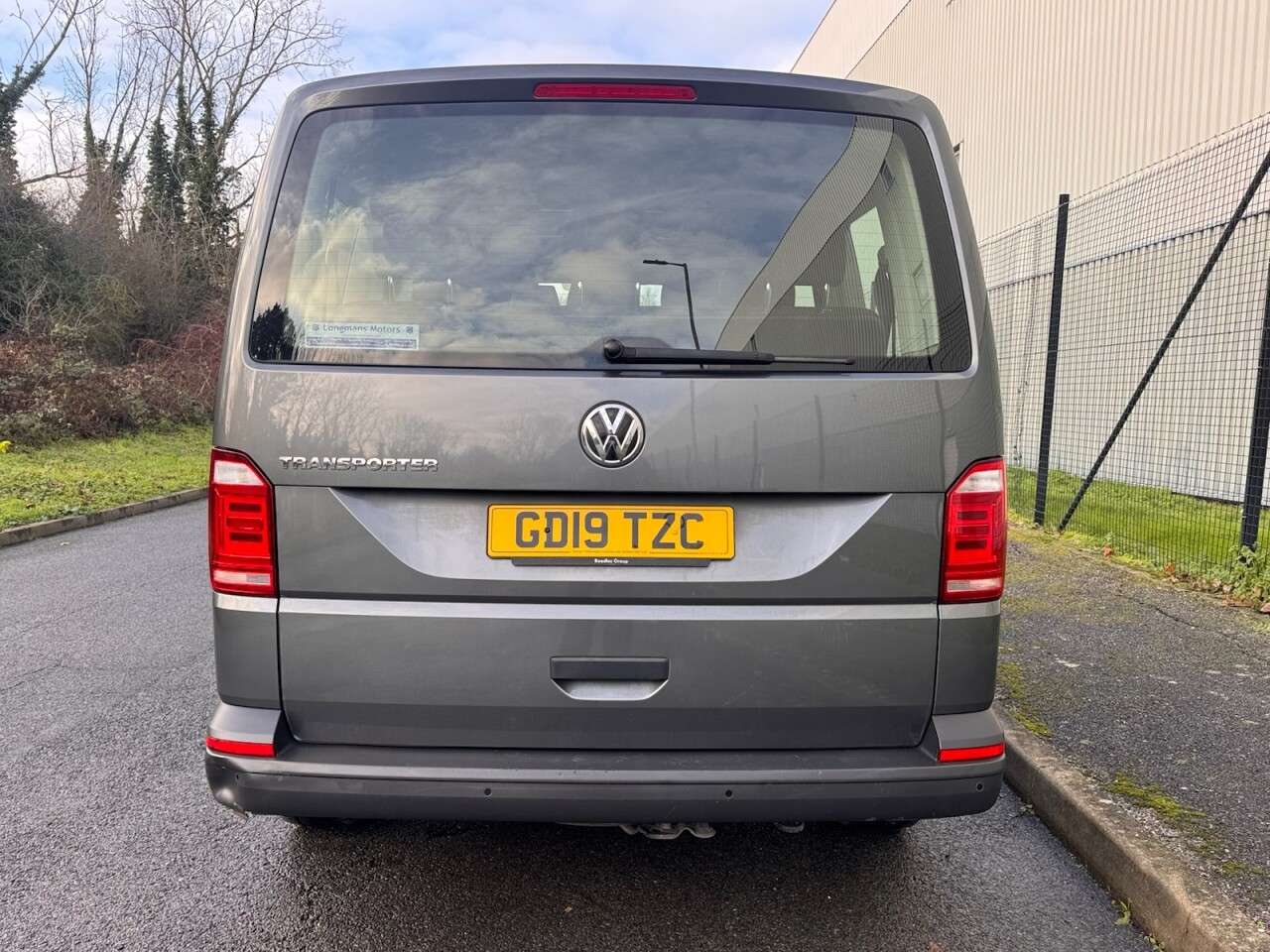 0 VOLKSWAGEN TRANSPORTER SHUTTLE 0 VOLKSWAGEN TRANSPORTER SHUTTLE