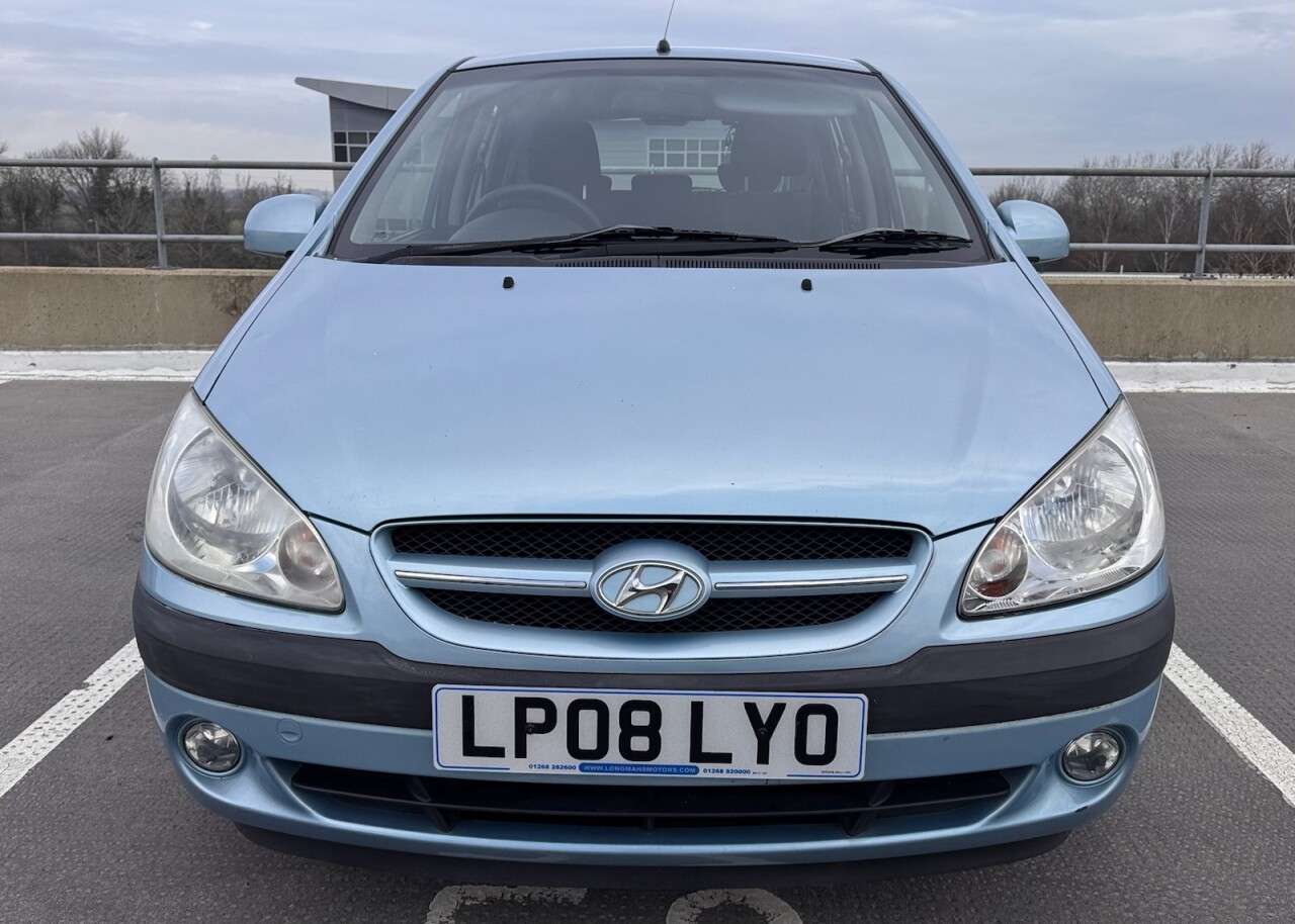 A 2008 HYUNDAI GETZ 1.1 CDX Hatchback 5dr Petrol Manual (130 g/km, 65 bhp) 1 year mot and servi A 2008 HYUNDAI GETZ 1.1 CDX Hatchback 5dr Petrol Manual (130 g/km, 65 bhp) 1 year mot and servi