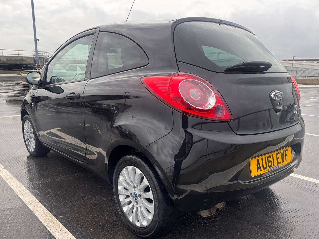 2011 FORD KA 2011 FORD KA