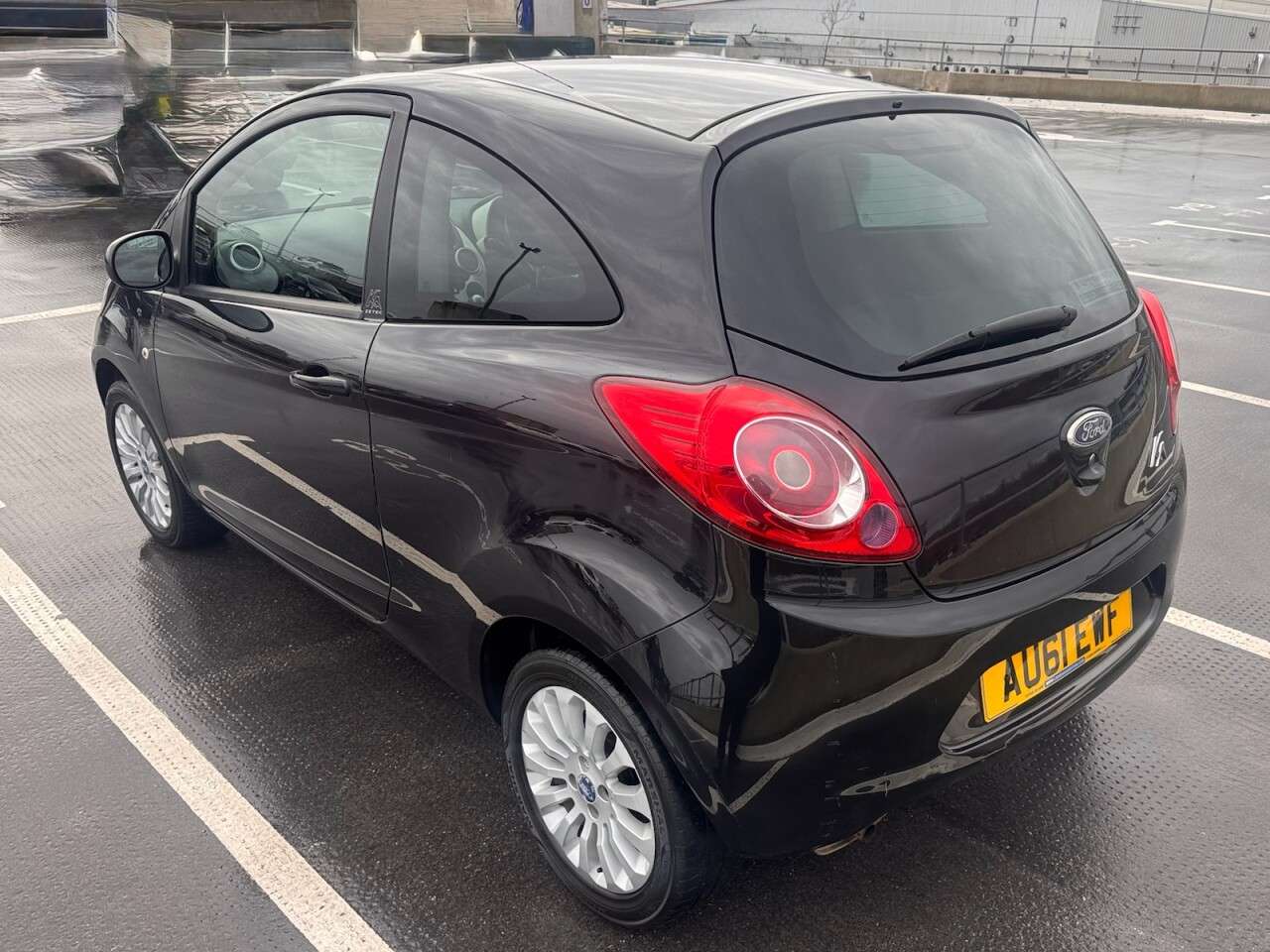 2011 FORD KA 2011 FORD KA