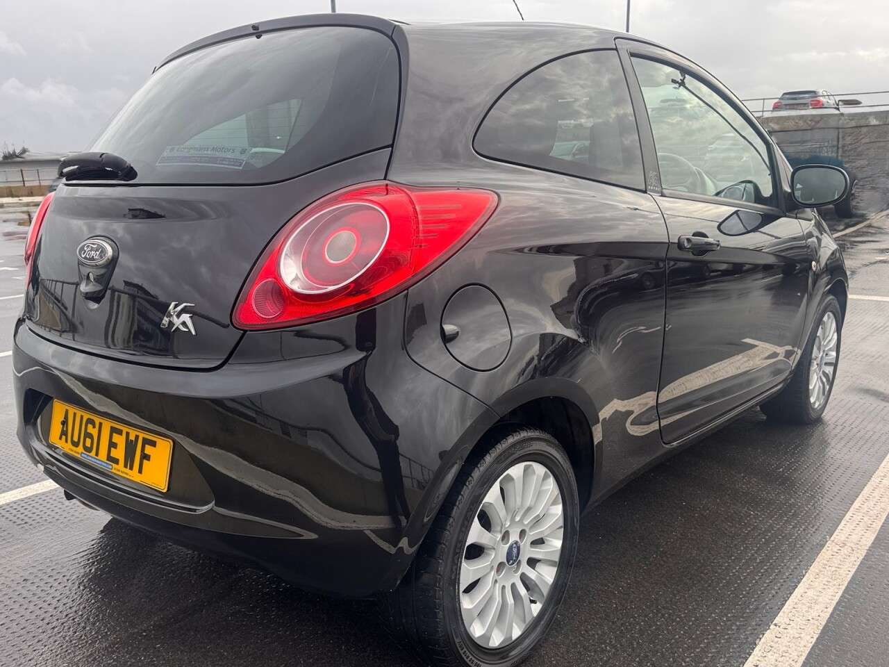 2011 FORD KA 2011 FORD KA