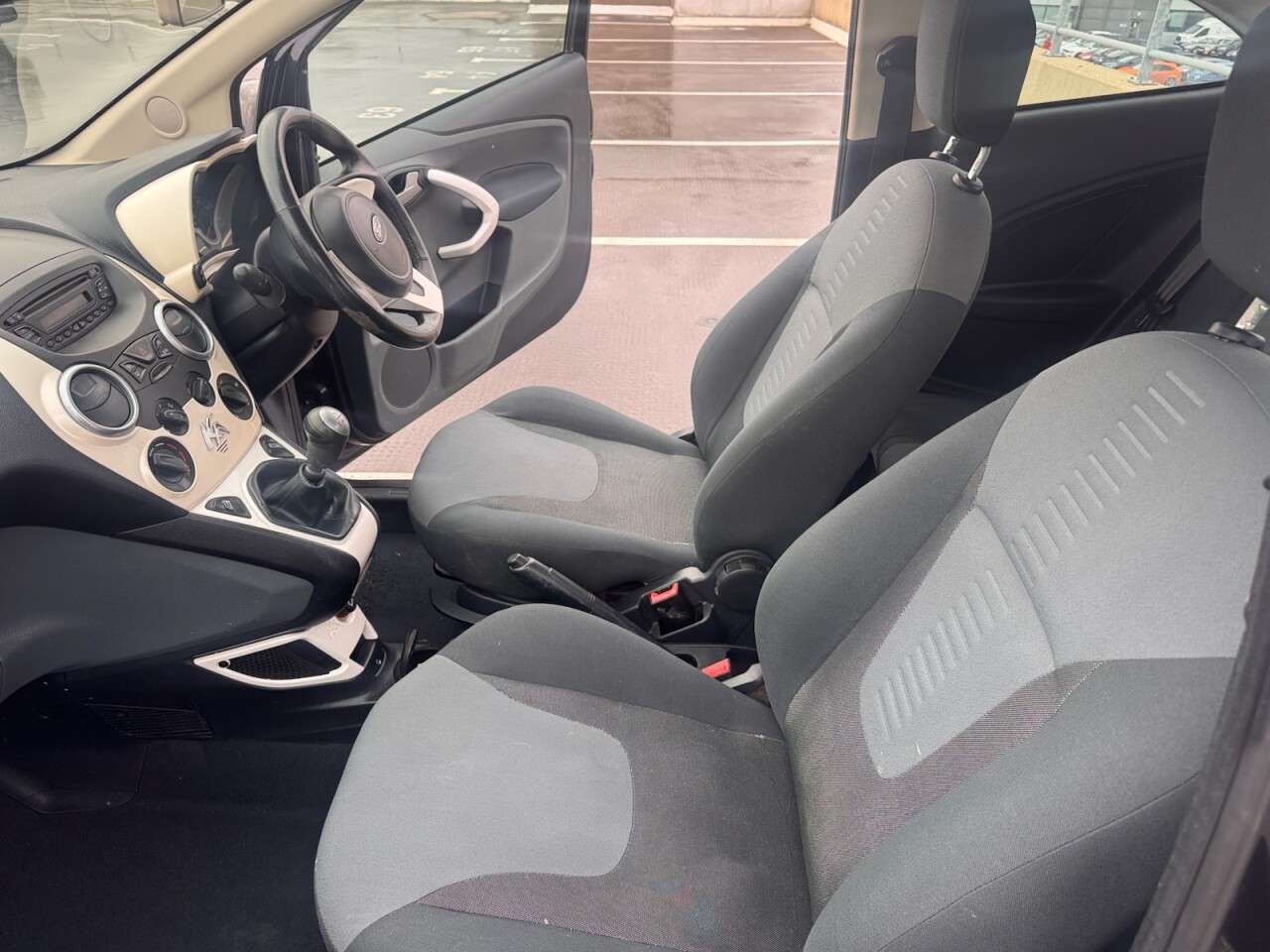 2011 FORD KA 2011 FORD KA