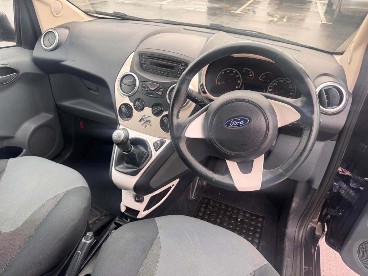 2011 FORD KA 2011 FORD KA