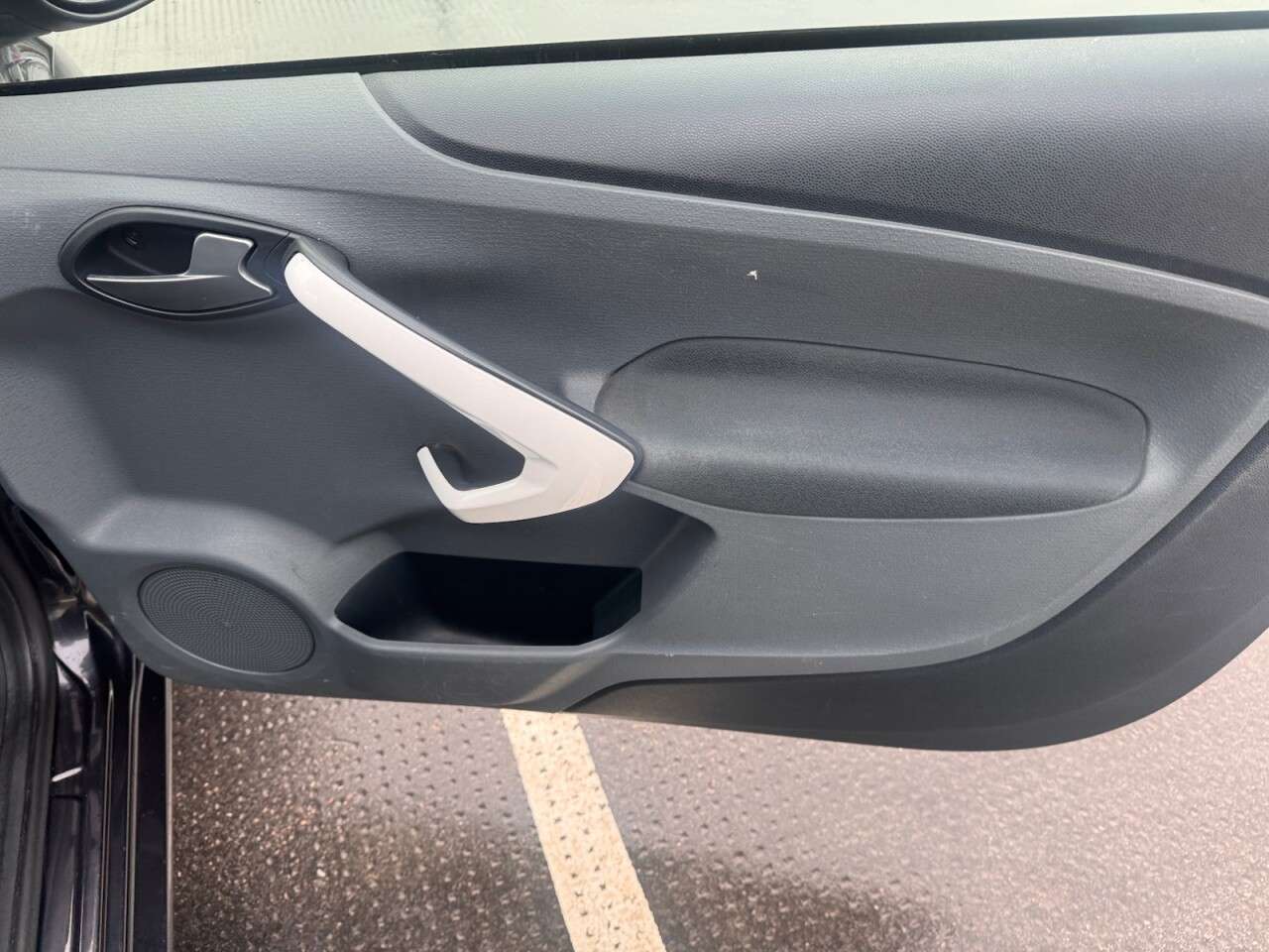 2011 FORD KA 2011 FORD KA