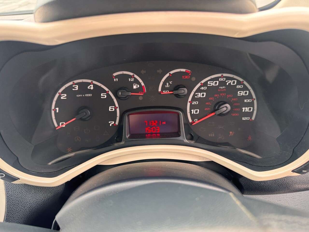 2011 FORD KA 2011 FORD KA