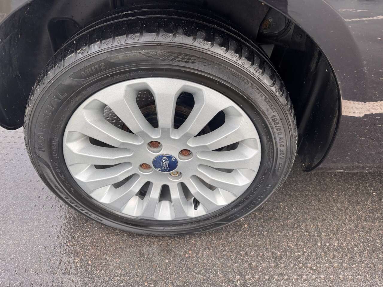 2011 FORD KA 2011 FORD KA