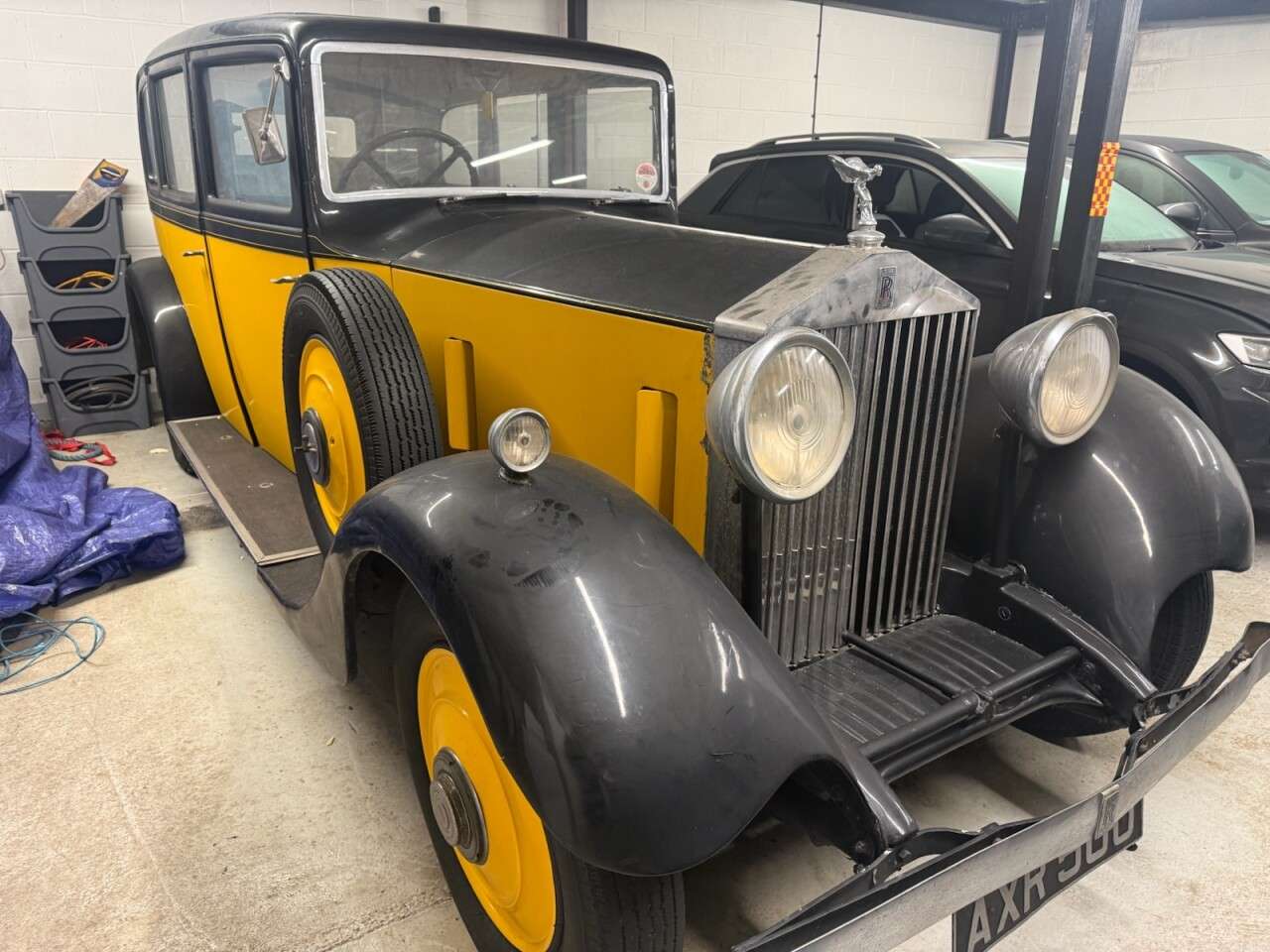 A 1934 ROLLS-ROYCE 6.8L 4d AUTO 90 + YEAR OLD CLASSIC A 1934 ROLLS-ROYCE 6.8L 4d AUTO 90 + YEAR OLD CLASSIC