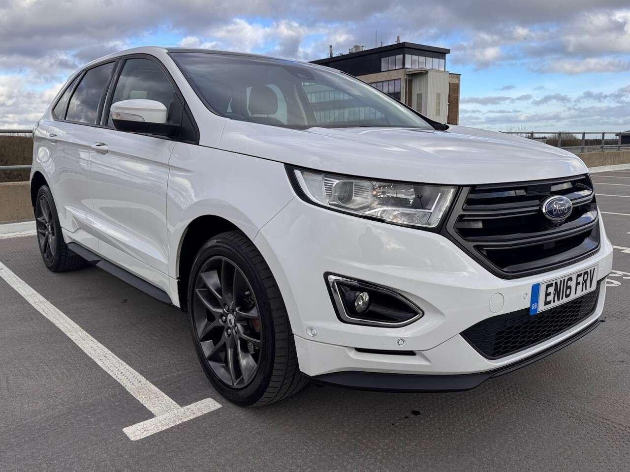 A 2016 FORD EDGE 2.0 TDCi Sport SUV 5dr Diesel Powershift AWD Euro 6 (s/s) (210 ps) 1 year m A 2016 FORD EDGE 2.0 TDCi Sport SUV 5dr Diesel Powershift AWD Euro 6 (s/s) (210 ps) 1 year m