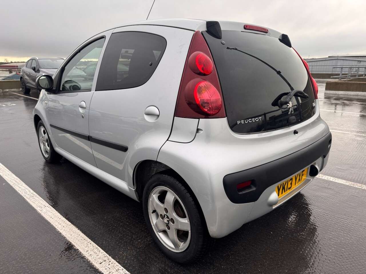 2013 PEUGEOT 107 2013 PEUGEOT 107