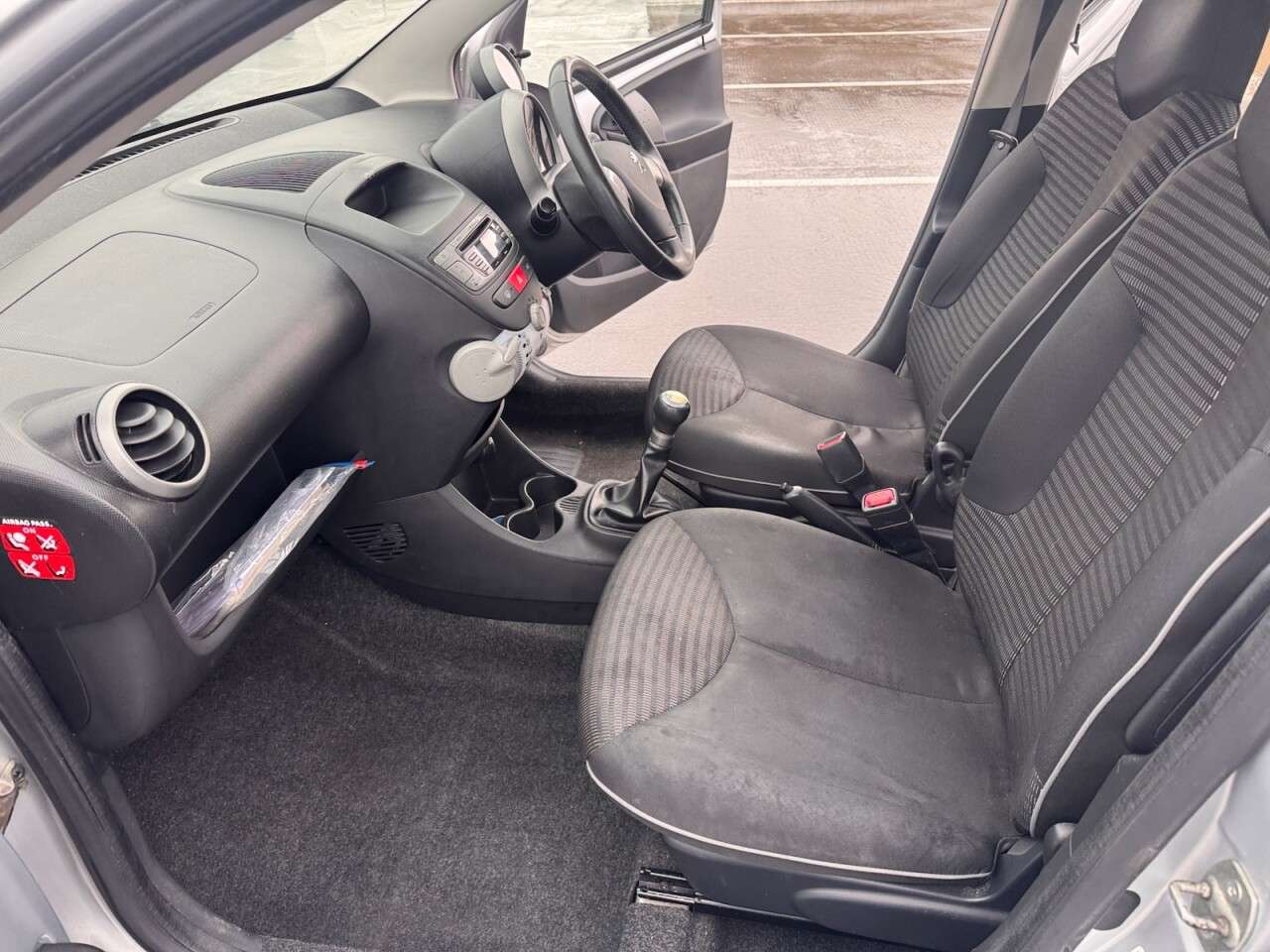 2013 PEUGEOT 107 2013 PEUGEOT 107