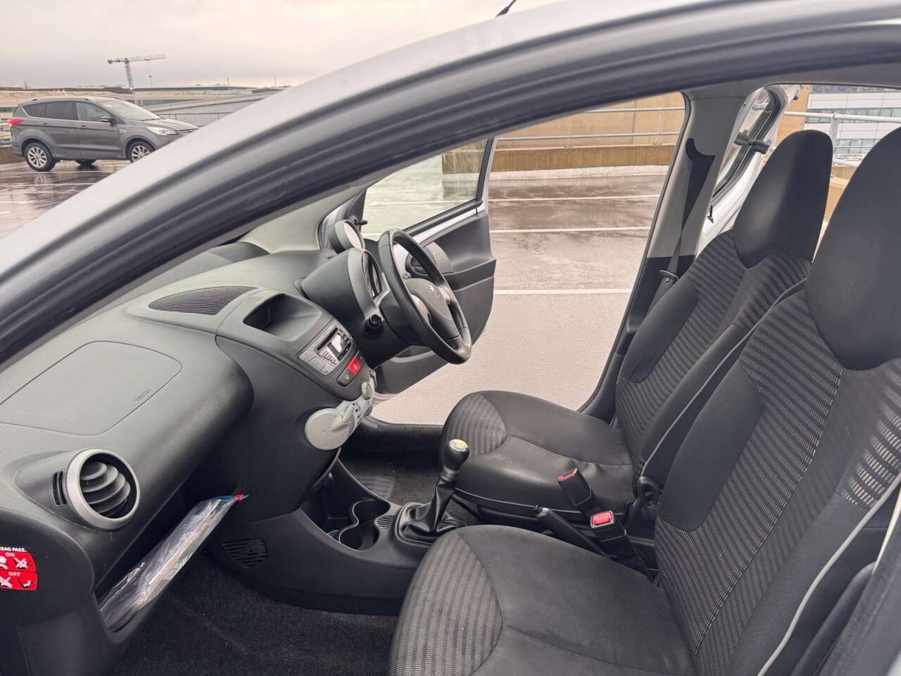 2013 PEUGEOT 107 2013 PEUGEOT 107