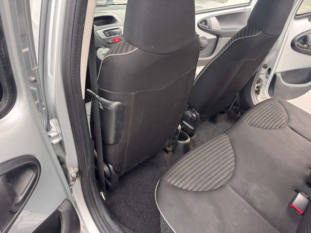 2013 PEUGEOT 107 2013 PEUGEOT 107