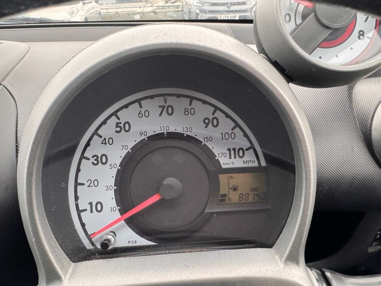 2013 PEUGEOT 107 2013 PEUGEOT 107