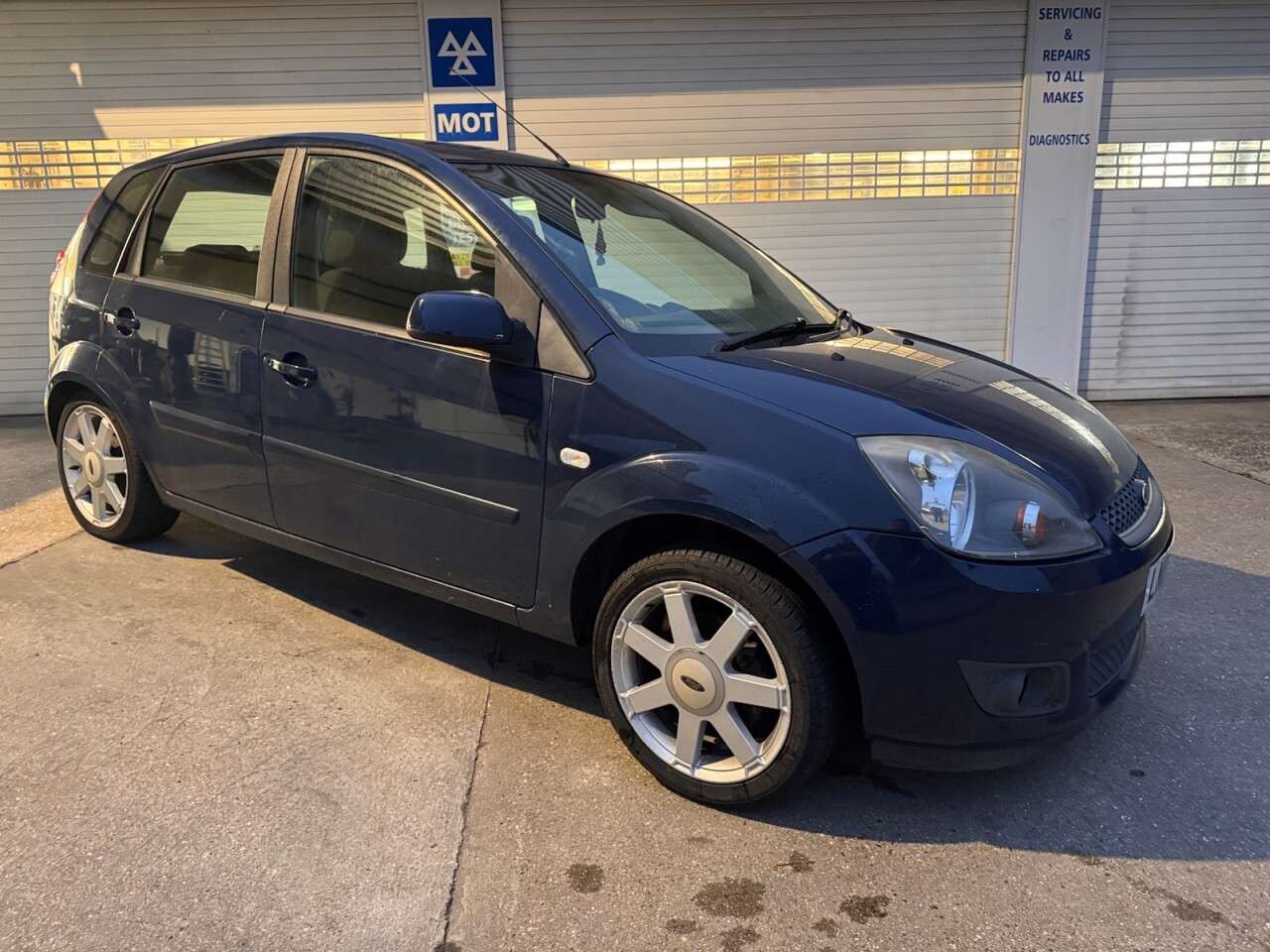 A 2008 FORD FIESTA 1.4 Zetec Blue Edition Hatchback 5dr Petrol Manual (147 g/km, 79 bhp) SPARE A 2008 FORD FIESTA 1.4 Zetec Blue Edition Hatchback 5dr Petrol Manual (147 g/km, 79 bhp) SPARE
