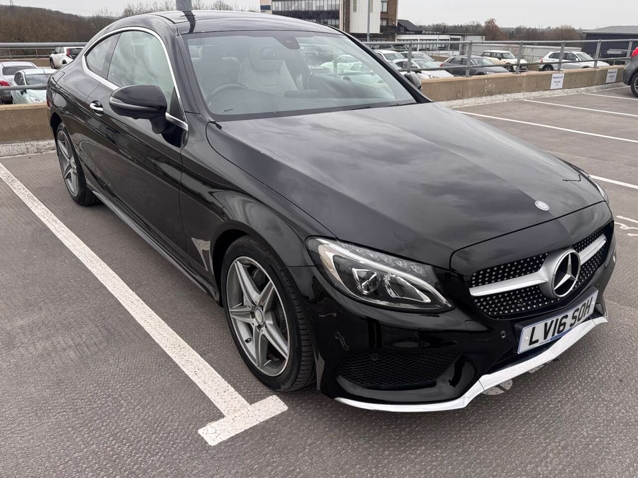 A 2016 MERCEDES-BENZ C-CLASS 2.0 C200 AMG Line (Premium) Coupe 2dr Petrol 7G-Tronic+ Euro 6 (s/s) (184 p A 2016 MERCEDES-BENZ C-CLASS 2.0 C200 AMG Line (Premium) Coupe 2dr Petrol 7G-Tronic+ Euro 6 (s/s) (184 p