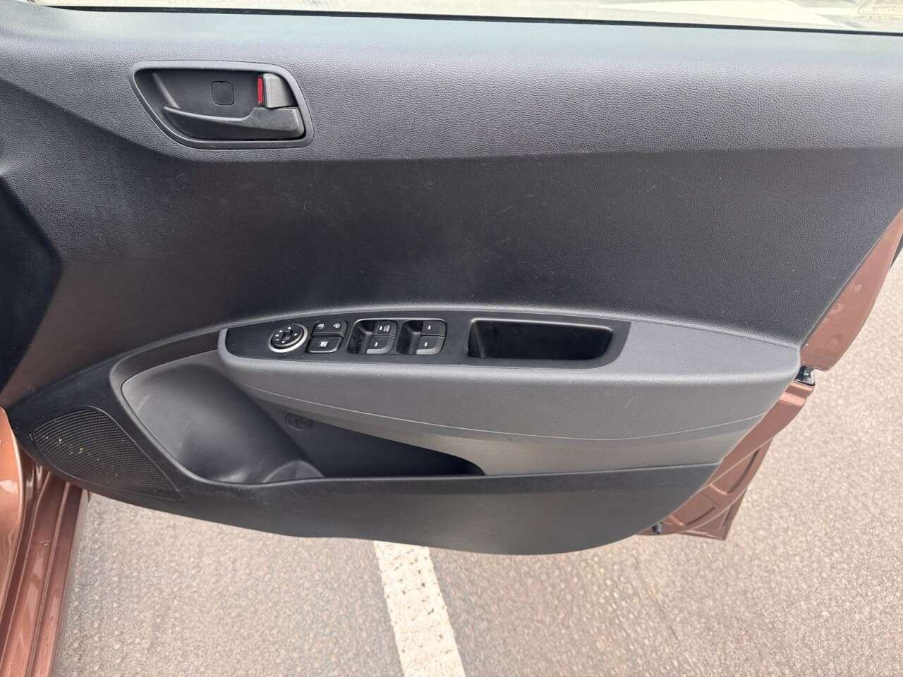 2017 HYUNDAI I10 2017 HYUNDAI I10