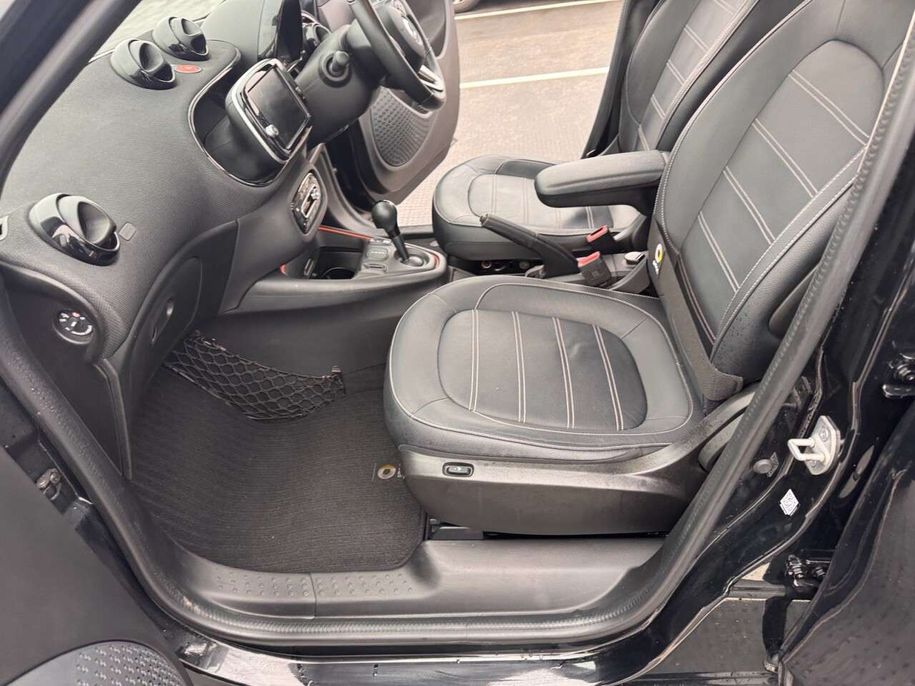 2021 SMART FORFOUR 2021 SMART FORFOUR