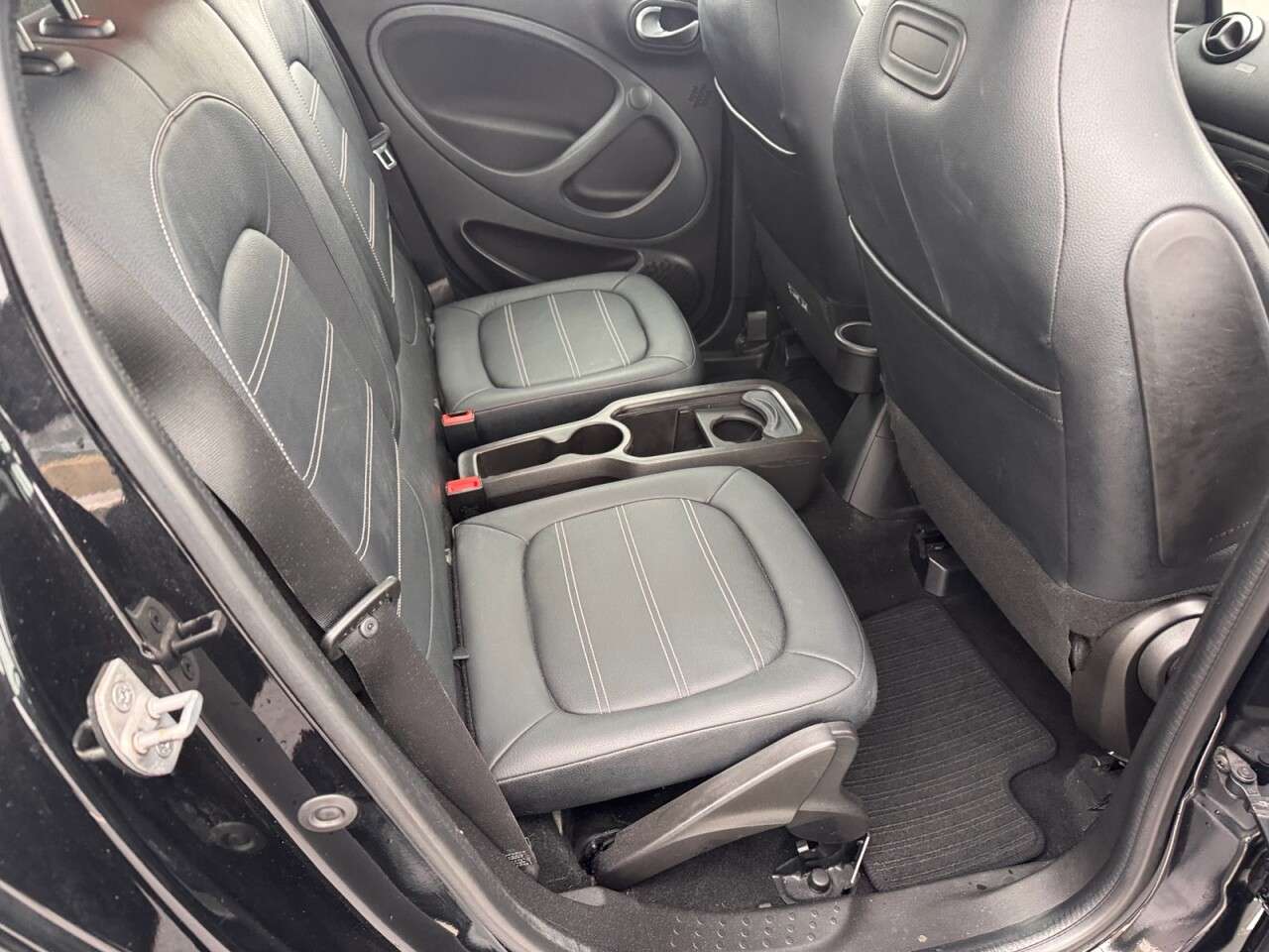 2021 SMART FORFOUR 2021 SMART FORFOUR