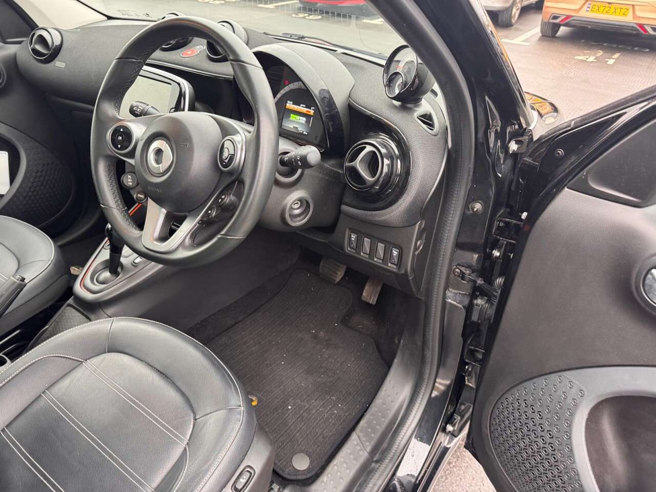 2021 SMART FORFOUR 2021 SMART FORFOUR