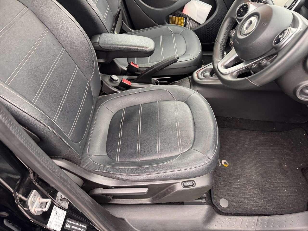 2021 SMART FORFOUR 2021 SMART FORFOUR