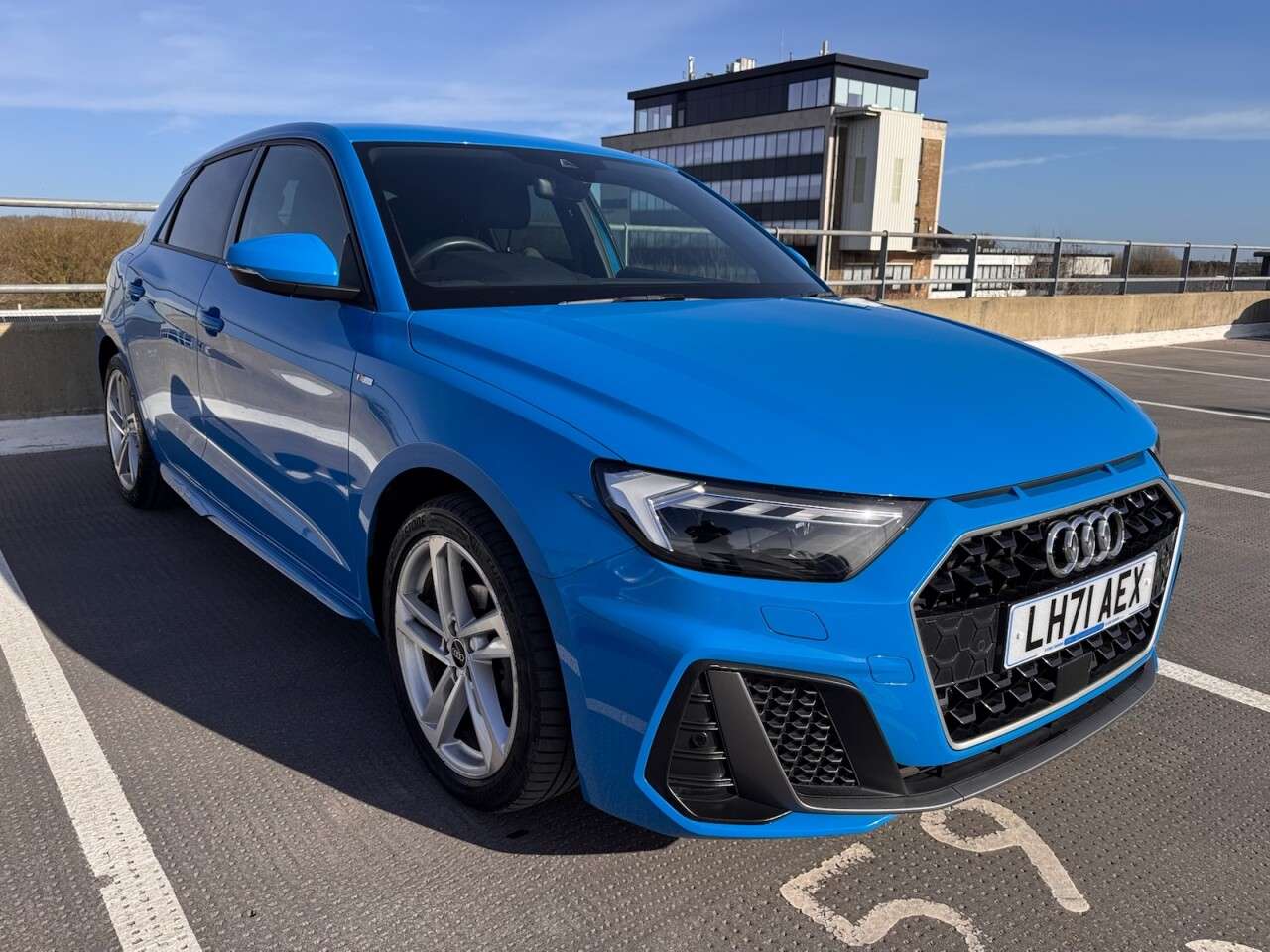 A 2021 AUDI A1 1.0 TFSI 25 S line Sportback 5dr Petrol S Tronic Euro 6 (s/s) (95 ps) 1 yea A 2021 AUDI A1 1.0 TFSI 25 S line Sportback 5dr Petrol S Tronic Euro 6 (s/s) (95 ps) 1 yea