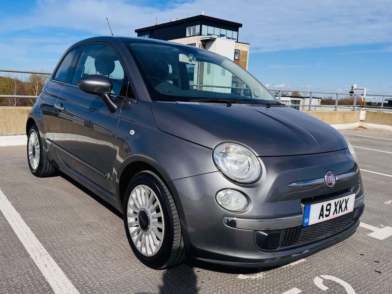 A 2009 FIAT 500 1.2 Lounge Hatchback 3dr Petrol Manual Euro 5 (s/s) (69 bhp) PRIVATE PLATE A 2009 FIAT 500 1.2 Lounge Hatchback 3dr Petrol Manual Euro 5 (s/s) (69 bhp) PRIVATE PLATE
