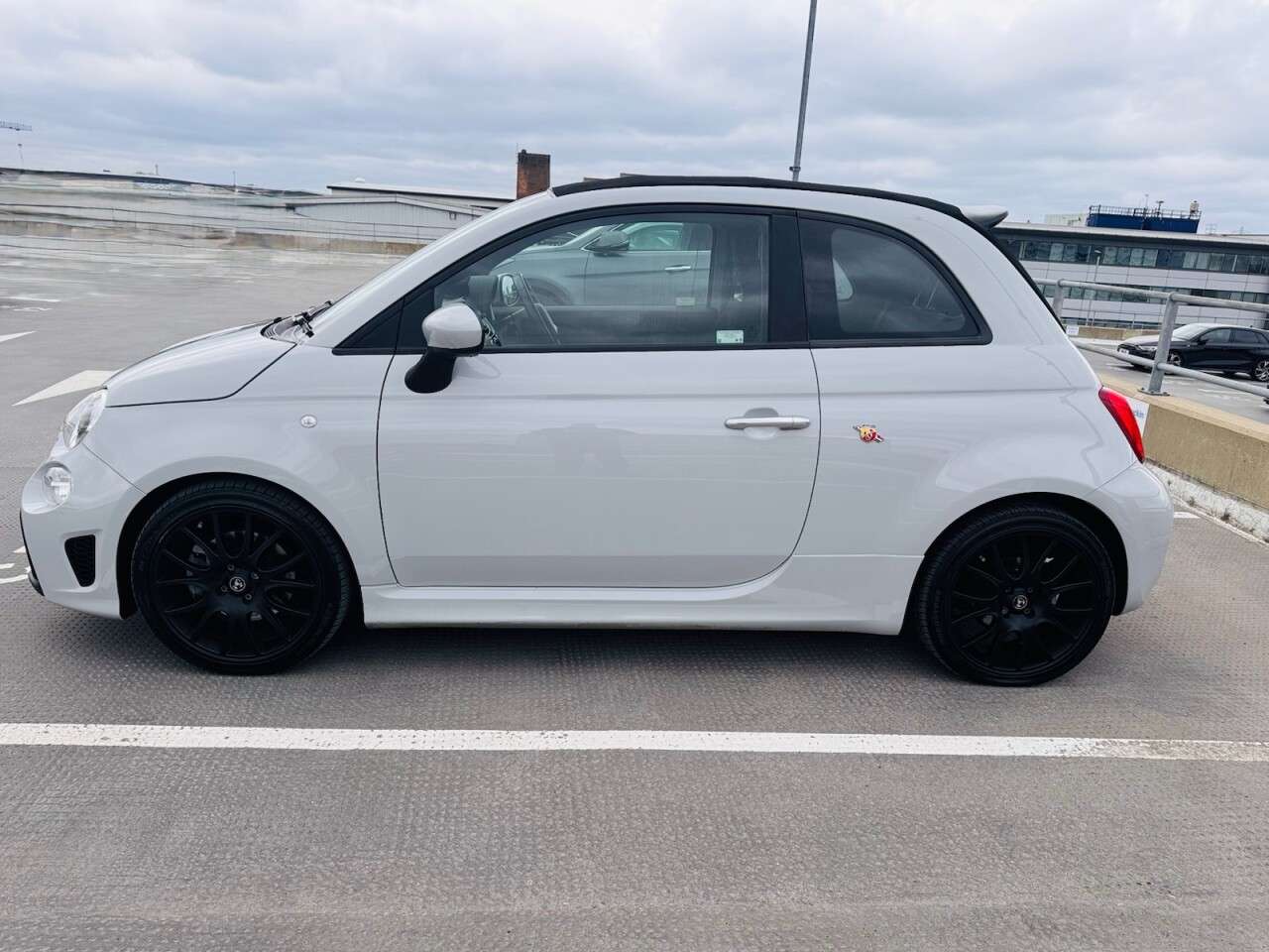 2022 ABARTH 595C 2022 ABARTH 595C