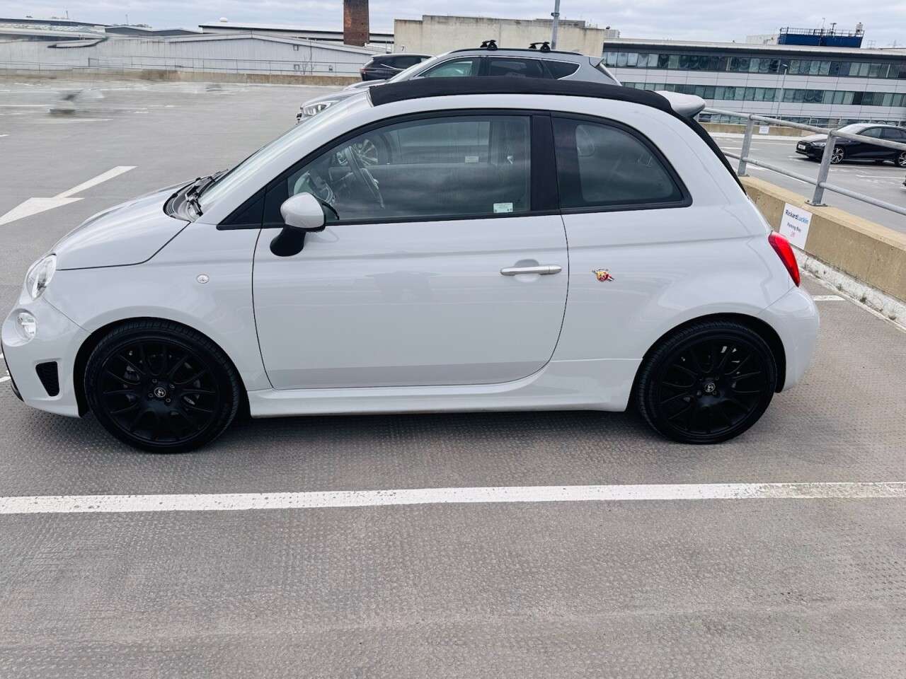2022 ABARTH 595C 2022 ABARTH 595C