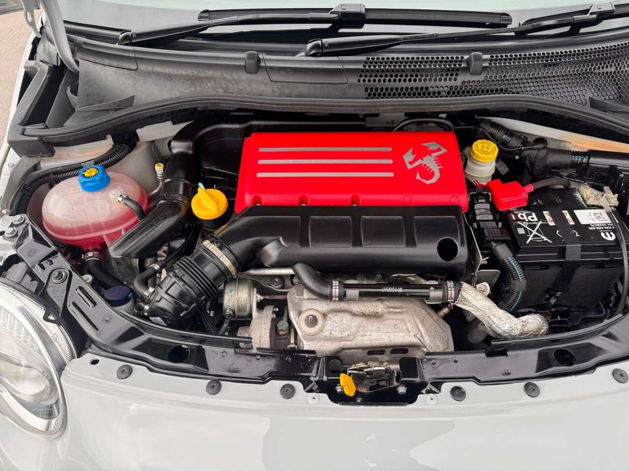 2022 ABARTH 595C 2022 ABARTH 595C