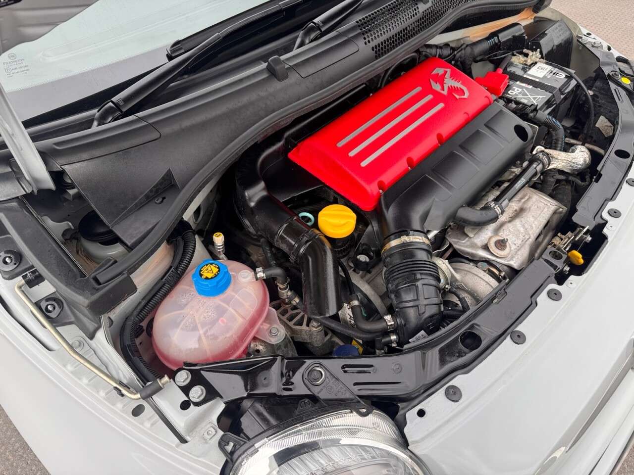 2022 ABARTH 595C 2022 ABARTH 595C