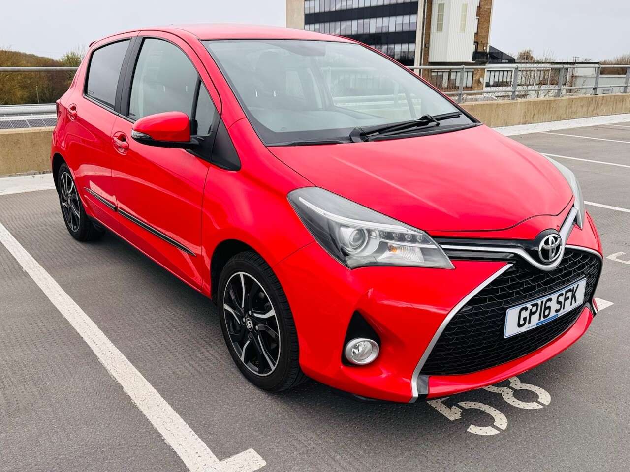 A 2016 TOYOTA YARIS 1.33 Dual VVT-i Design Hatchback 5dr Petrol Manual Euro 6 (99 ps) mot and s A 2016 TOYOTA YARIS 1.33 Dual VVT-i Design Hatchback 5dr Petrol Manual Euro 6 (99 ps) mot and s