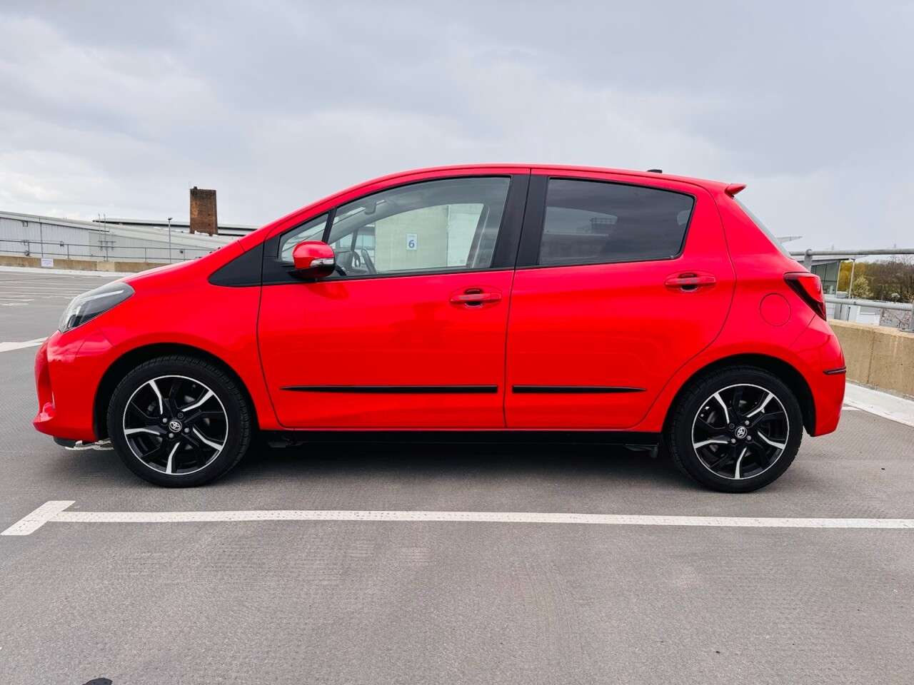 2016 TOYOTA YARIS 2016 TOYOTA YARIS