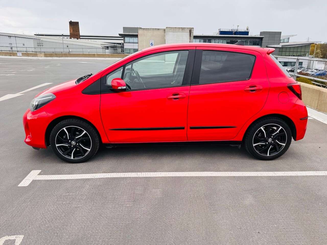 2016 TOYOTA YARIS 2016 TOYOTA YARIS