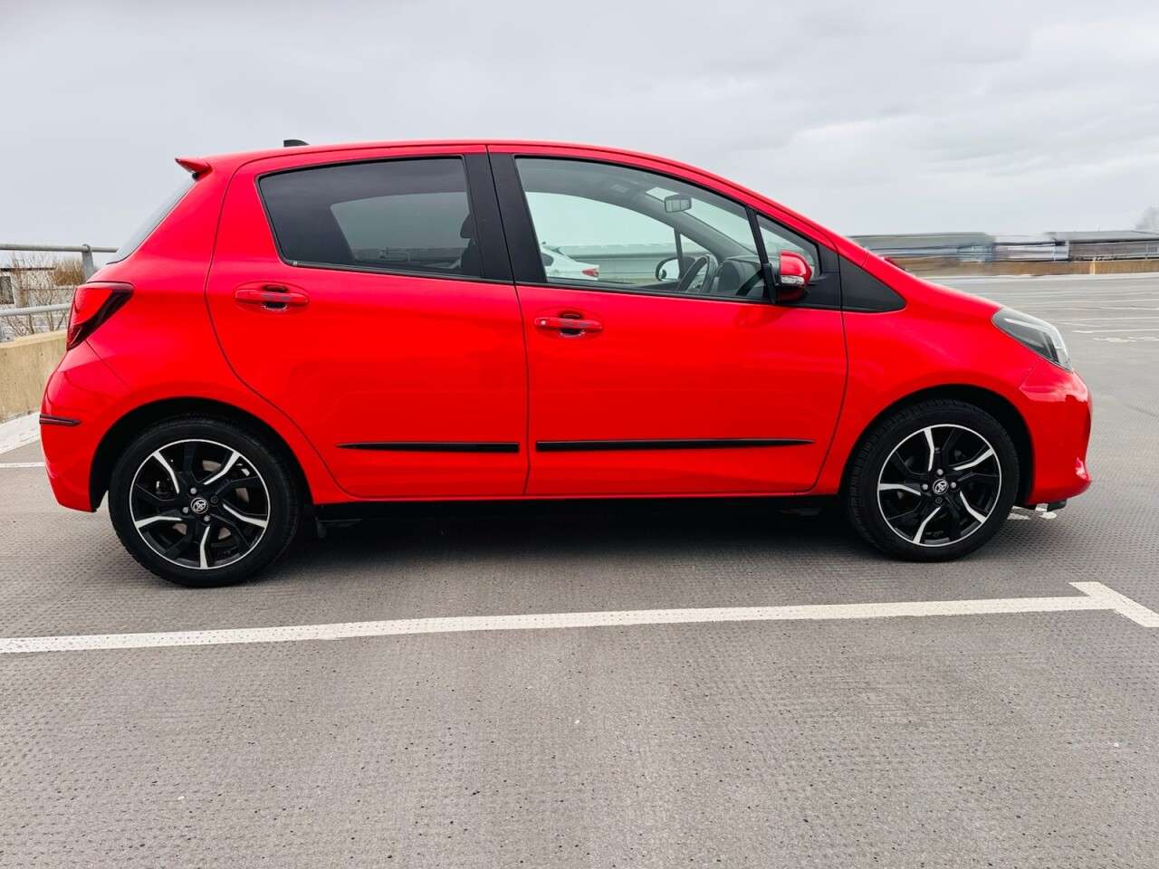 2016 TOYOTA YARIS 2016 TOYOTA YARIS