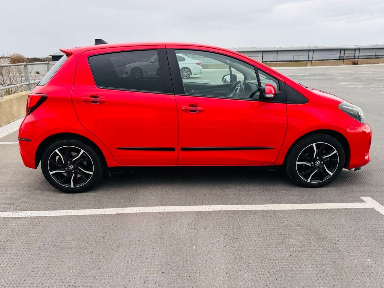 2016 TOYOTA YARIS 2016 TOYOTA YARIS