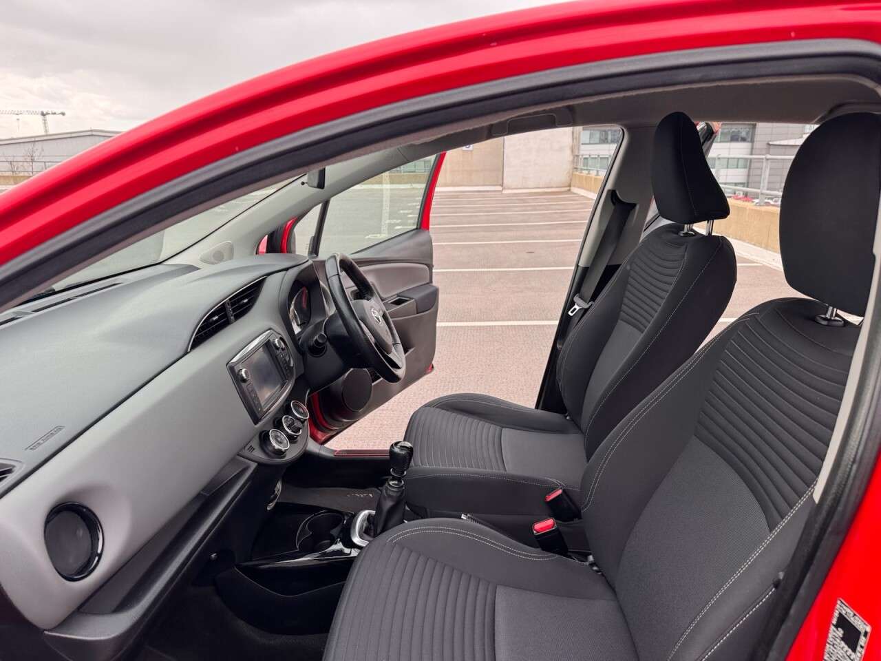 2016 TOYOTA YARIS 2016 TOYOTA YARIS