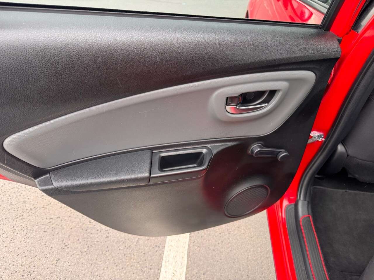 2016 TOYOTA YARIS 2016 TOYOTA YARIS