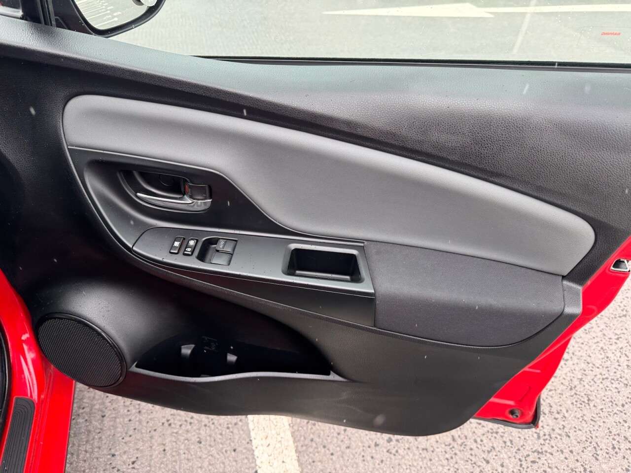2016 TOYOTA YARIS 2016 TOYOTA YARIS