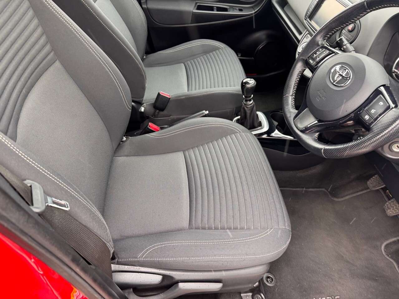 2016 TOYOTA YARIS 2016 TOYOTA YARIS